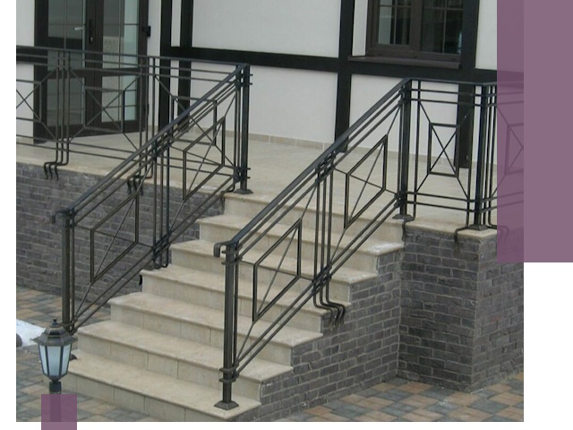 Перила для крыльца в Кушве — монтаж, изготовление и установка