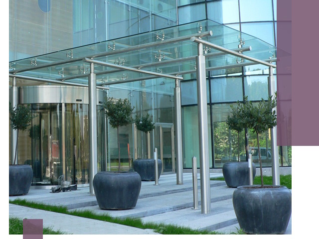 Навесы из стекла на заказ в Кушве — монтаж и установка